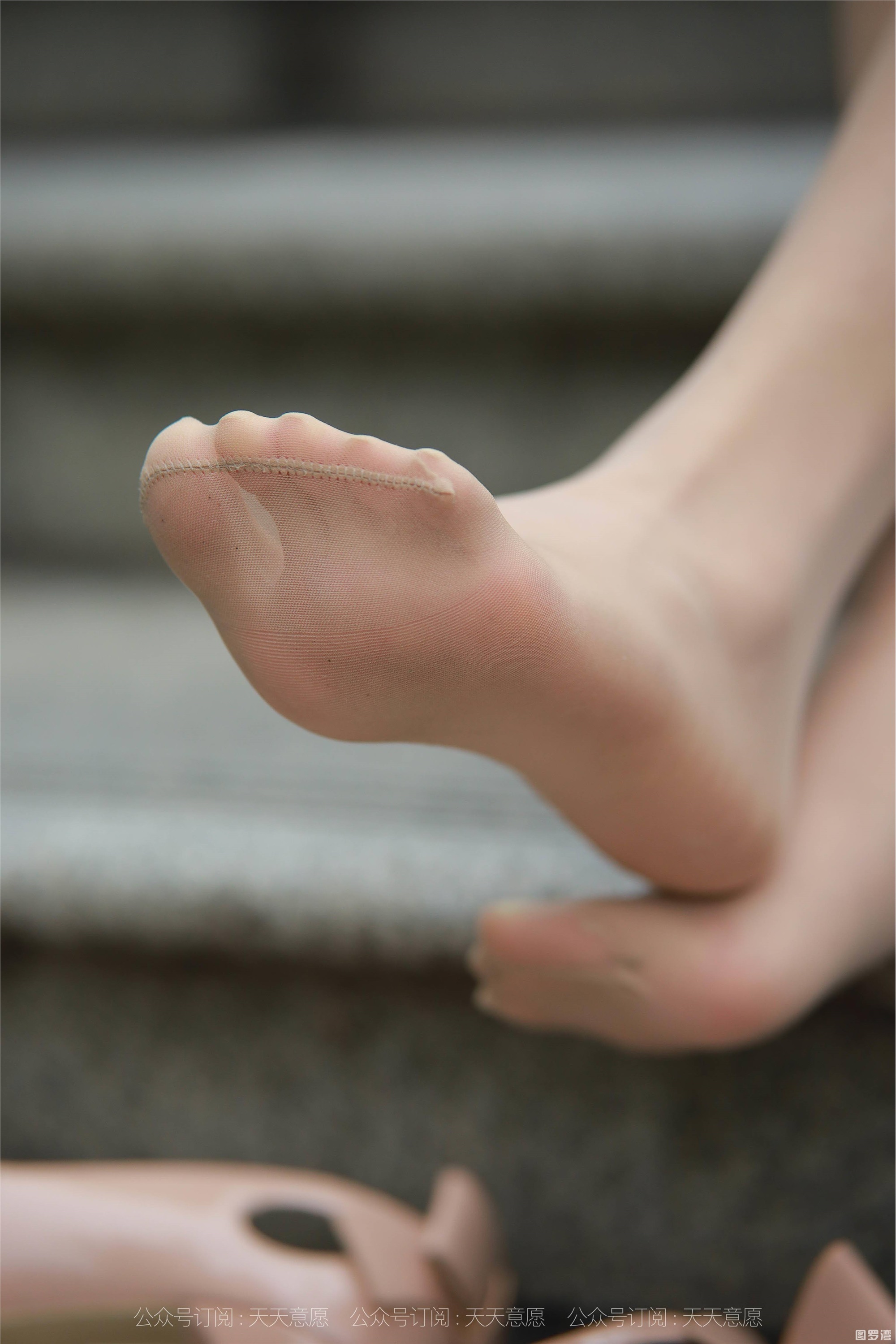 IESS异思趣向  2021.10.25 丝享家957：婉苹《公园偶遇美女》